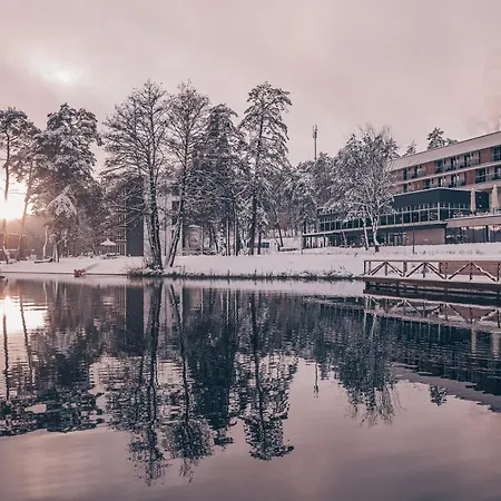 ホテル Aries Park & Spa, Mazury オルシュティネク